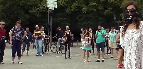 trendsHairy pussy babe exposed in public outdoor